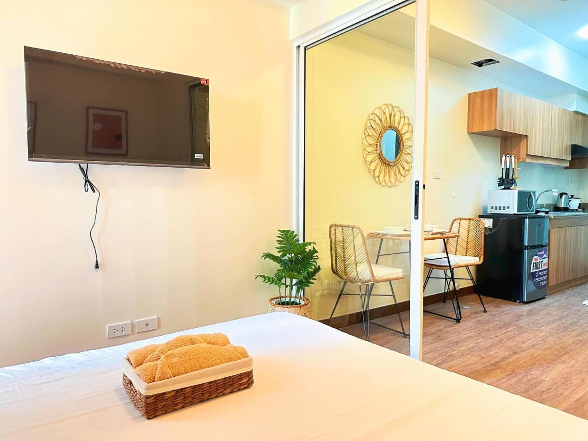 1Br Prisma Residences Dmci Stylish Condo Pasig City Esterno foto